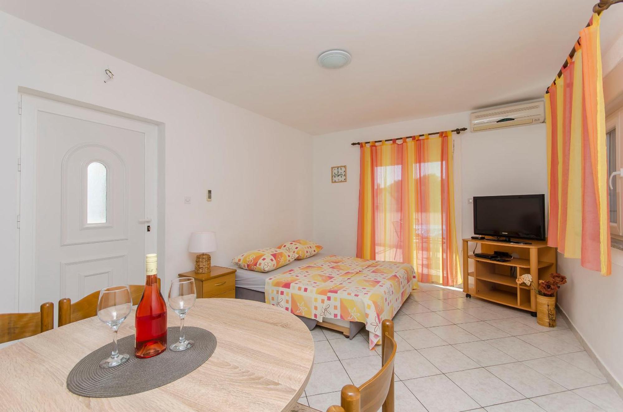 Apartments Danica Пировац Екстериор снимка